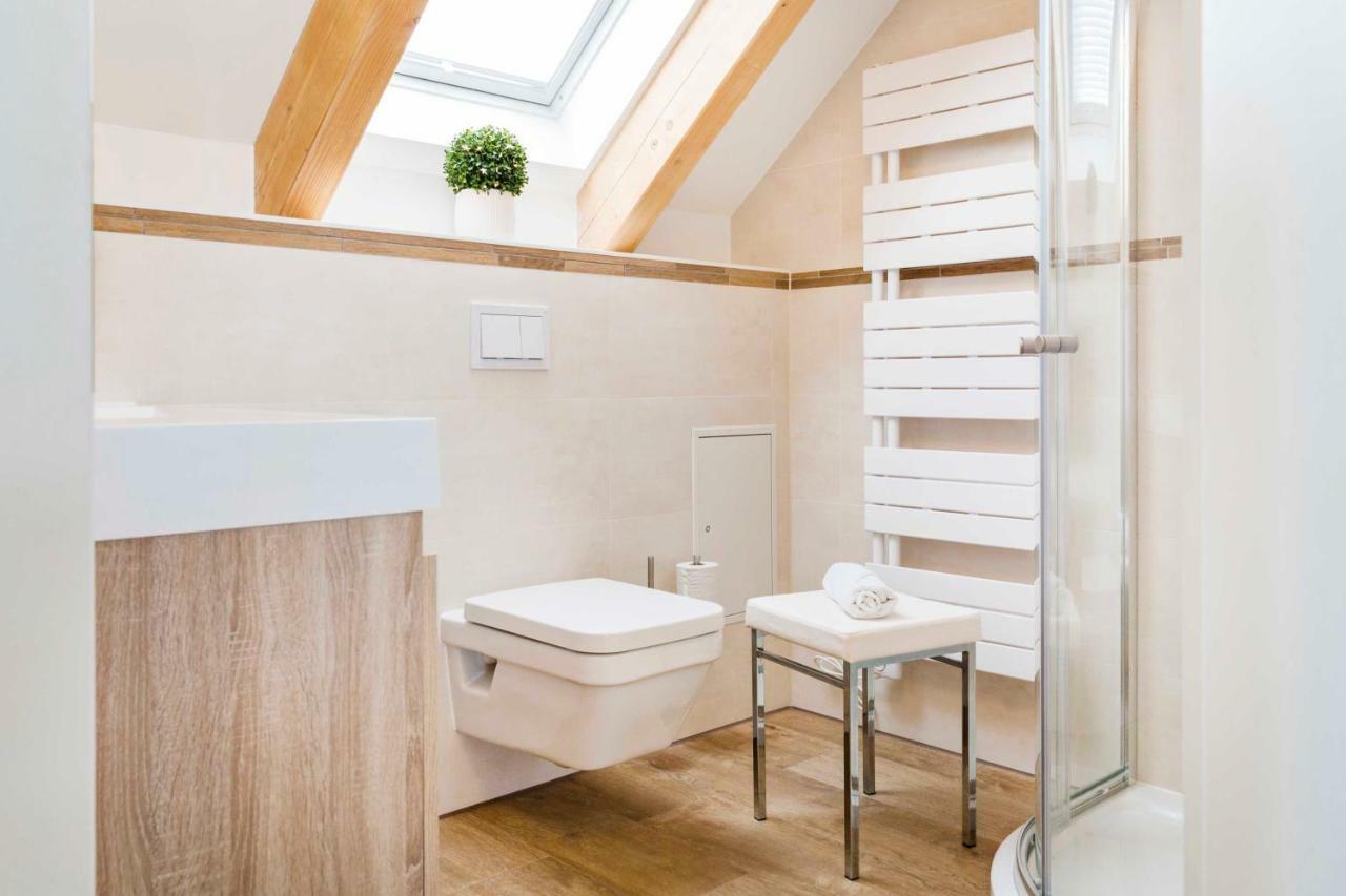 Haus Meeresleuchten Mit Sauna- Und Erlebnisbadnutzung Sellin  Rom bilde